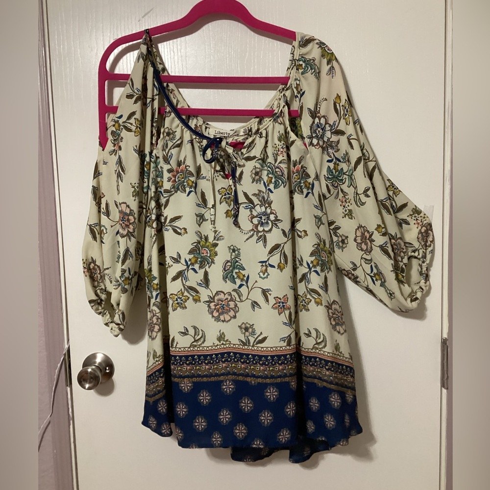 Beautiful classy Blouse